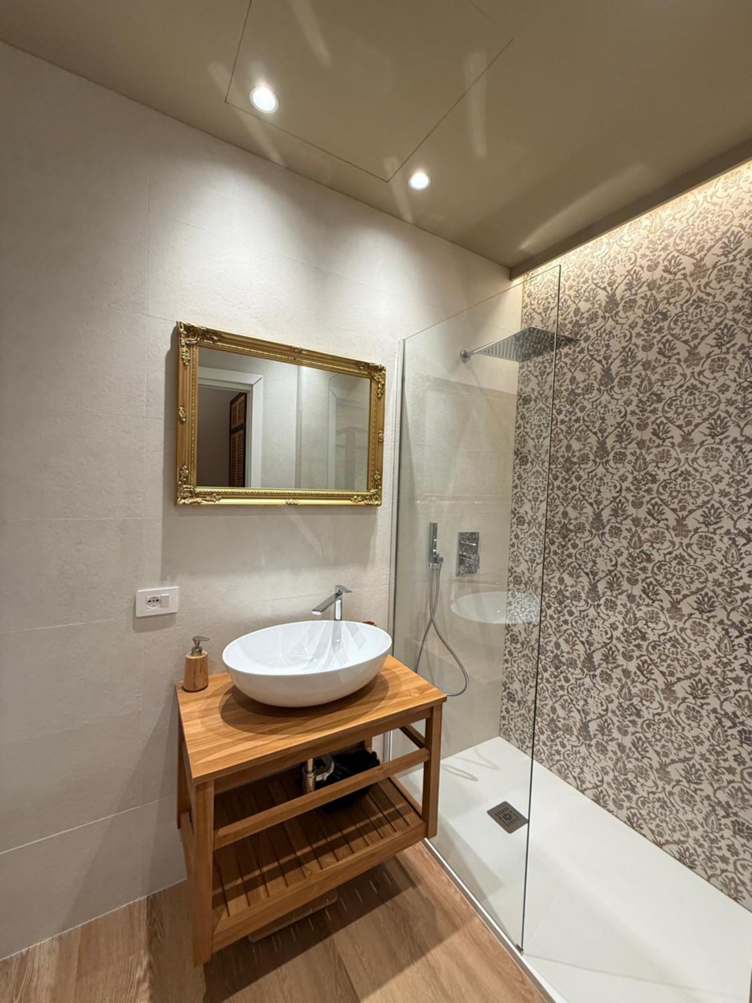 La Maison Coloniale Suite E Zona Wellness Free Кальярі Екстер'єр фото